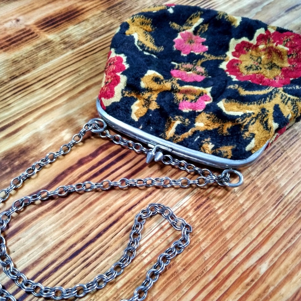 Vintage 1970s Carpet Tapestry Bag Purse